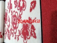 送孩子上學(xué)后，寶媽在家做串珠手工活兼職掙錢