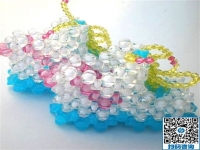 退休后想找點事做，大媽看中手工之家串珠手工活