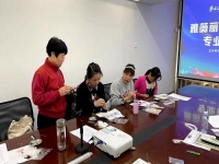 這里的手工活可以拿回家做，在家掙錢不是夢