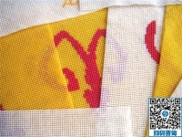 在家?guī)抟材軖赍X，巧手媽媽做手工活串珠加工