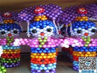 拿回家做的手工活是零工經(jīng)濟(jì)產(chǎn)業(yè)重要組成部分，讓人們居家賺錢(qián)