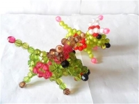 厲害的奶奶，靠做手工活加工實(shí)現(xiàn)經(jīng)濟(jì)自由